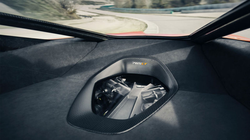 Chi tiết độc đáo của McLaren 765LT