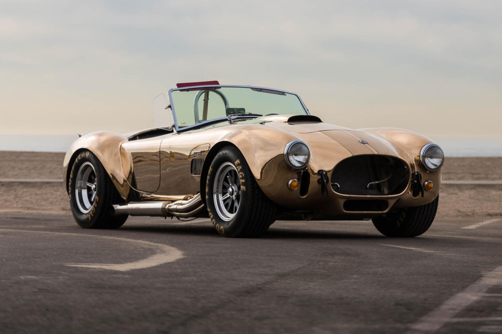 Phía trước của chiếc Shelby 427 S/C Cobra Phía trước của chiếc Shelby 427 S/C Cobra CSX 4600 1965