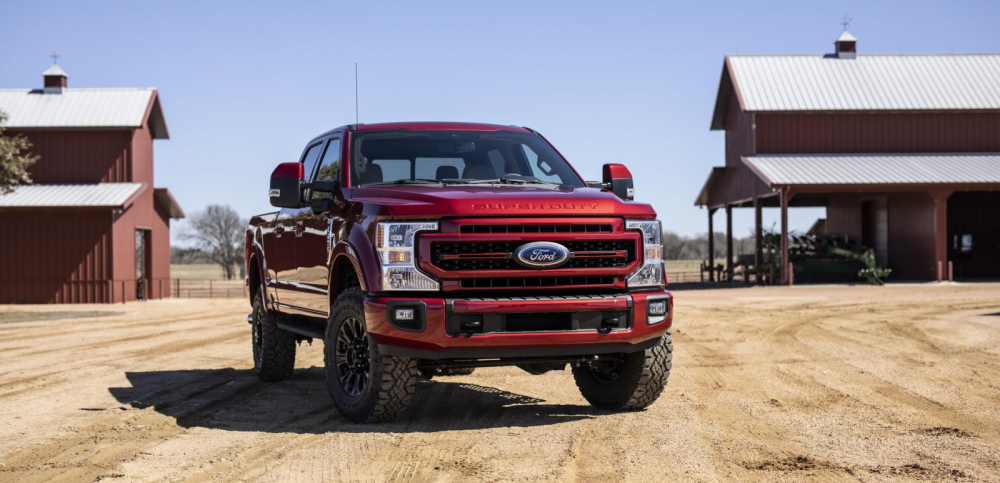 Ford Super Duty 2022 với gói phụ kiện Lariat Sport Appearance Package