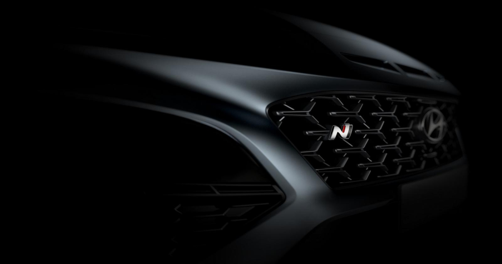 Lưới tản nhiệt với logo N của Hyundai Kona N 2021