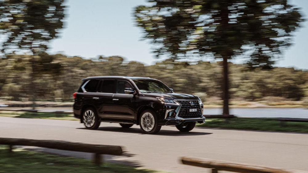 Lexus LX570 S 2021 d&agrave;nh cho thị trường &Uacute;c