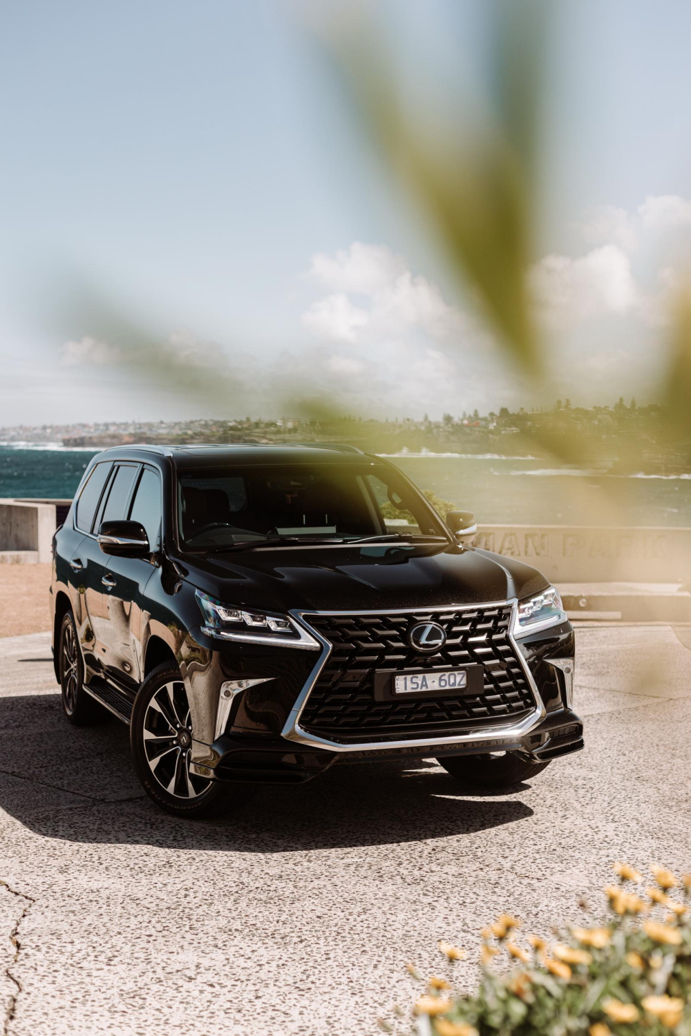 Lưới tản nhiệt mới của Lexus LX570 S 2021