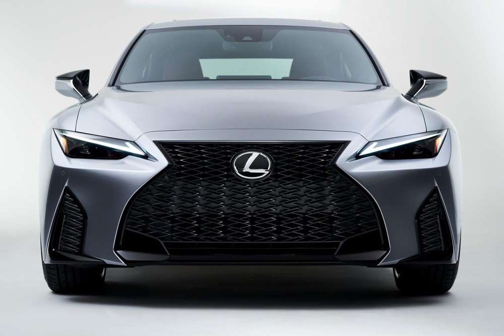 Giá xe Lexus IS Giá xe Lexus IS