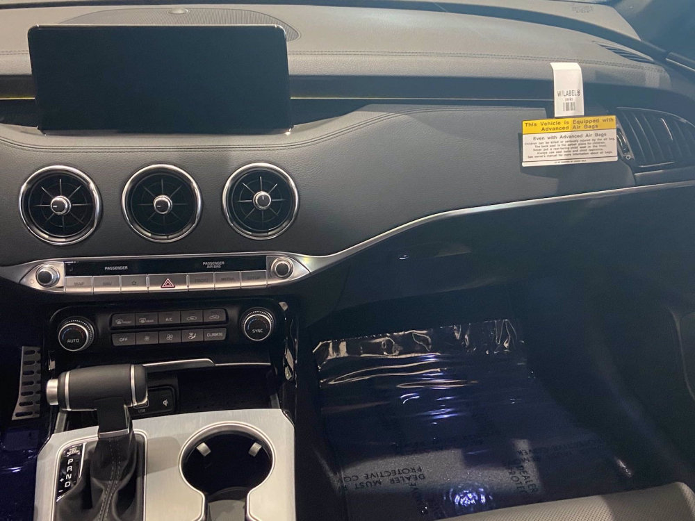 Màn hình cảm ứng trung tâm của Kia Stinger 2022
