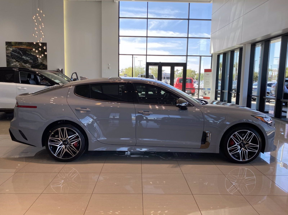 Thiết kế sườn xe của Kia Stinger 2022