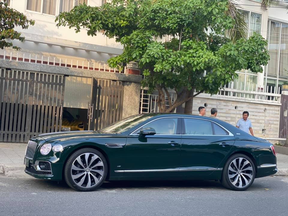 Bentley Flying Spur 2021 phi&ecirc;n bản First Edition