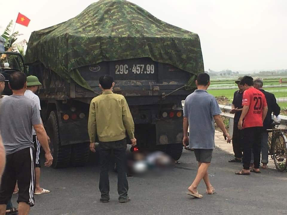 Vụ tai nạn khiến 2 c&ocirc; tr&ograve; tử vong thương t&acirc;m