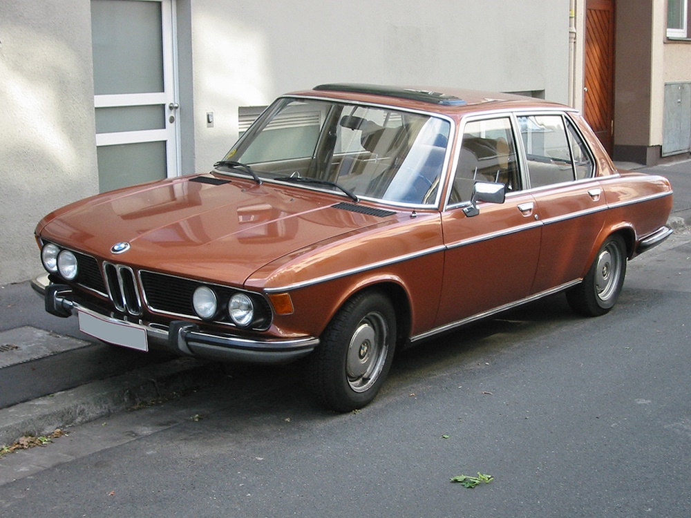 BMW “New Six” được giới thiệu vào năm 1968 BMW “New Six” được giới thiệu vào năm 1968