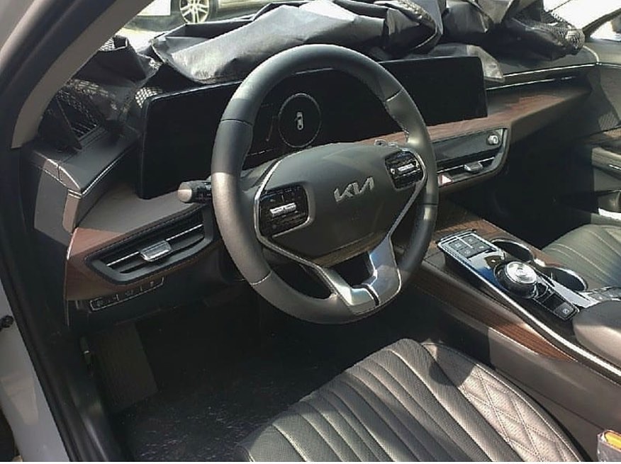 Nội thất bên trong Kia K8 2022