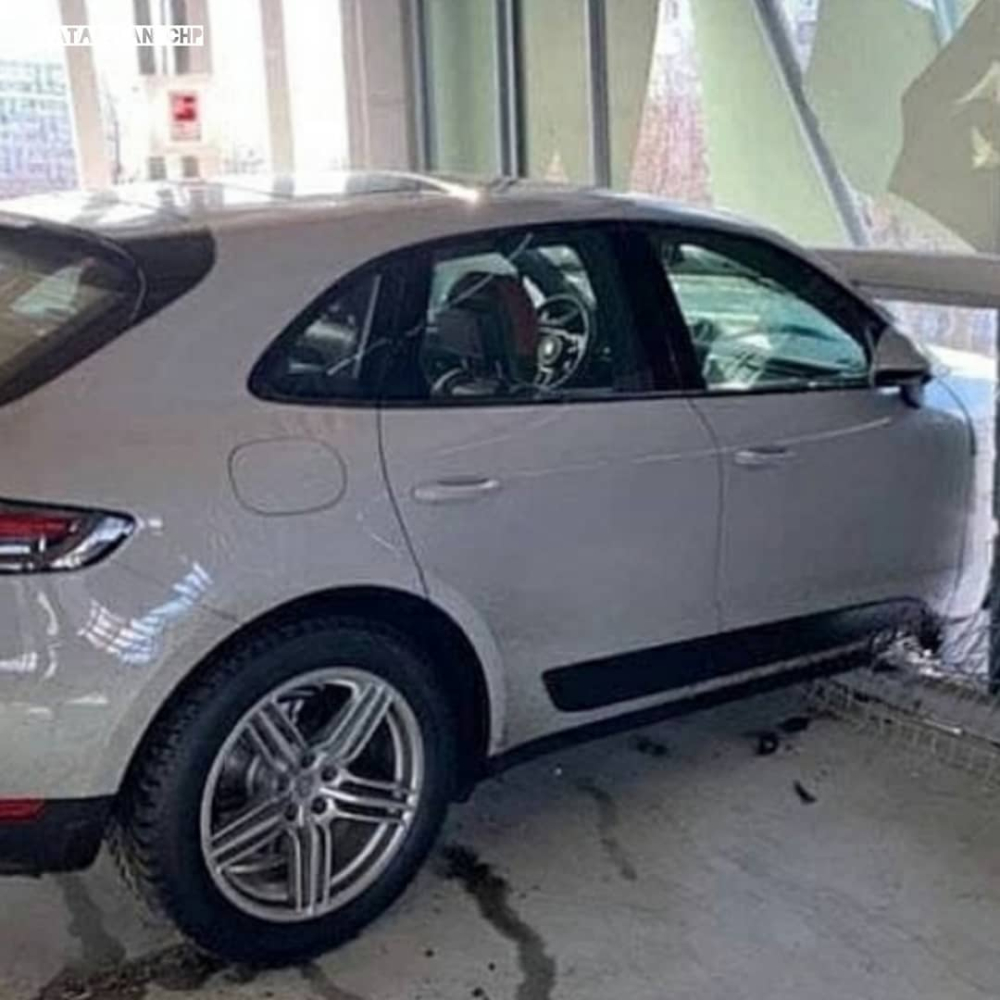 Chiếc Porsche Macan không bung túi khí