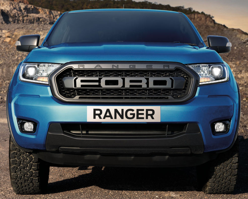 Cận cảnh đầu xe của Ford Ranger FX4 Max 2021