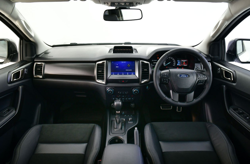 Nội thất b&ecirc;n trong Ford Ranger FX4 Max 2021