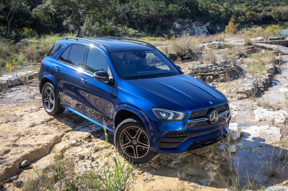 Từ phi&ecirc;n bản 2021, Mercedes-Benz GLE kh&ocirc;ng c&ograve;n hệ thống treo nh&uacute;n nhảy nữa