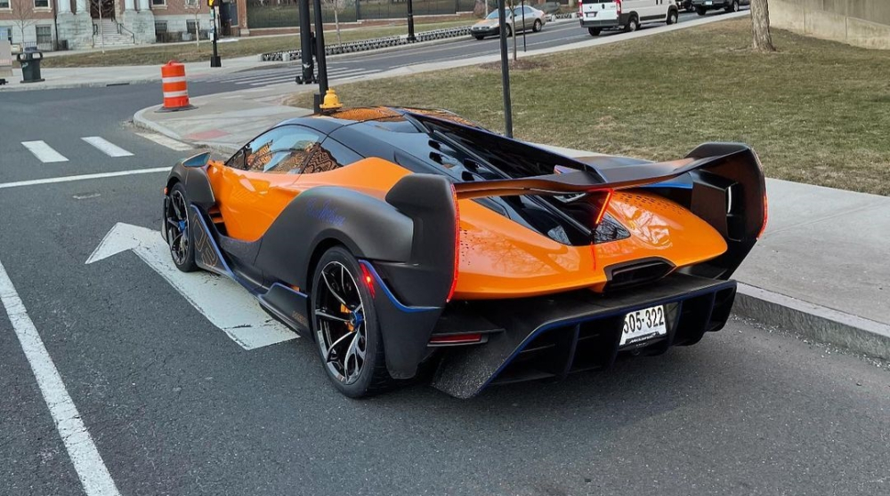 McLaren Sabre dựa trên McLaren Senna