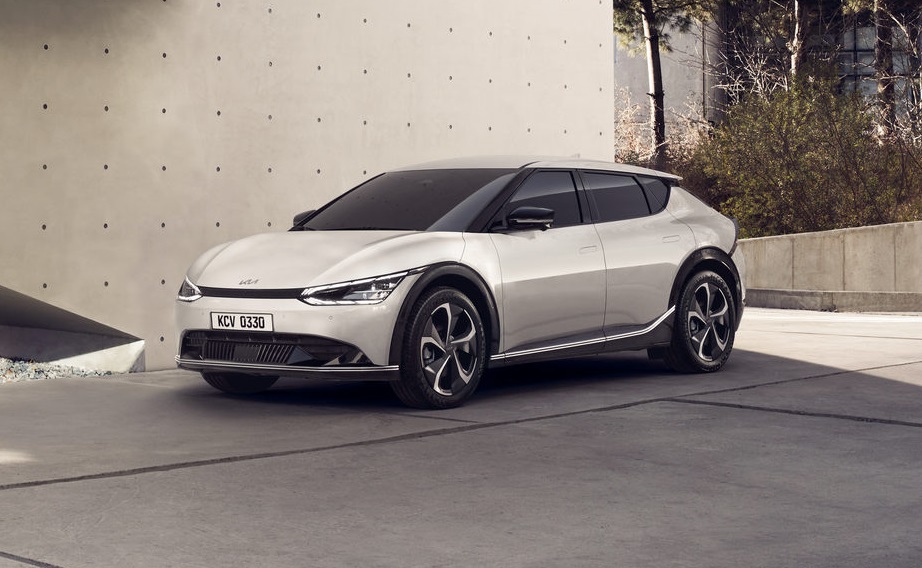 EV6 là mẫu xe chạy điện đầu tiên của Kia