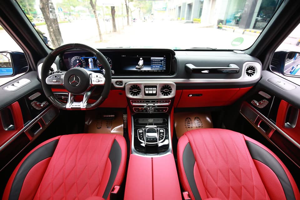 Toàn cảnh khoang lái của Mercedes-AMG G63 Toàn cảnh khoang lái của Mercedes-AMG G63