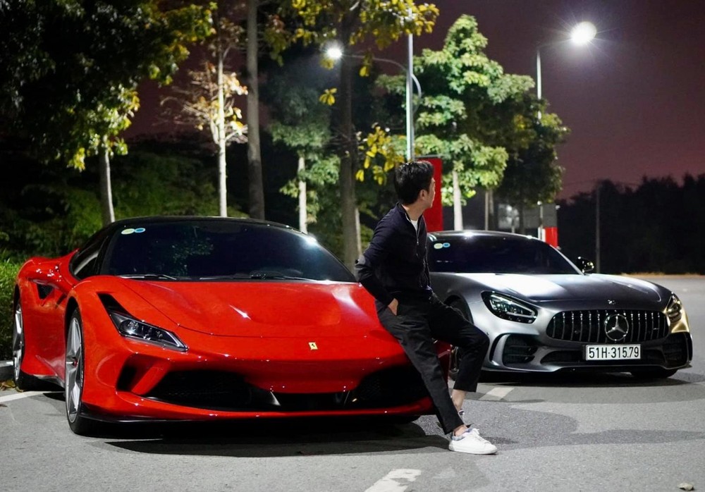 Mercedes-AMG GT R hiện là 1 trong 2 siêu xe đang có mặt trong bộ sưu tập xe của Cường Đô-la