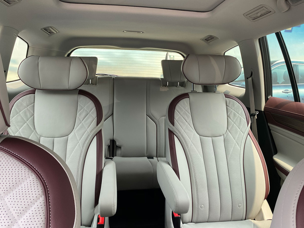 Ford Equator 2021 bản 6 chỗ