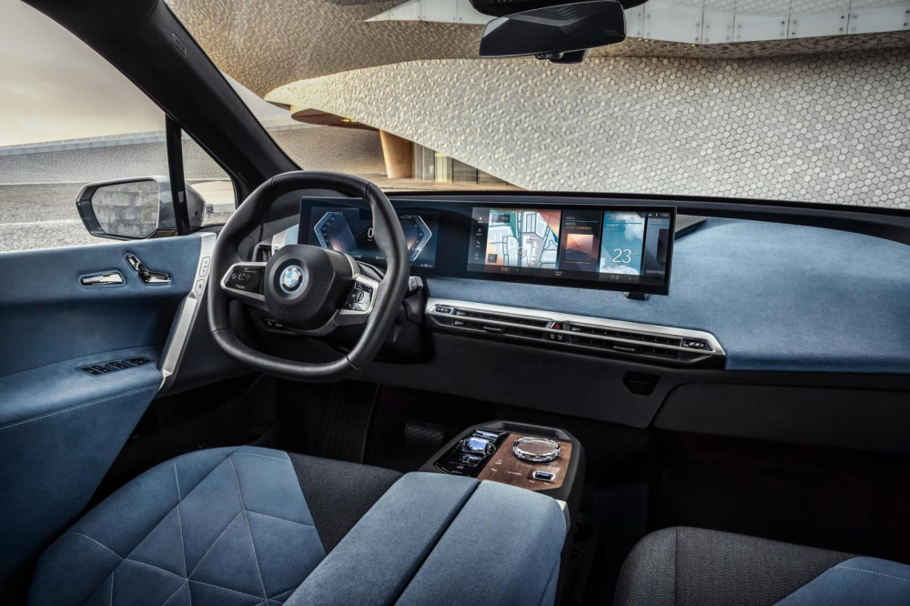Nội thất b&ecirc;n trong BMW iX 2022