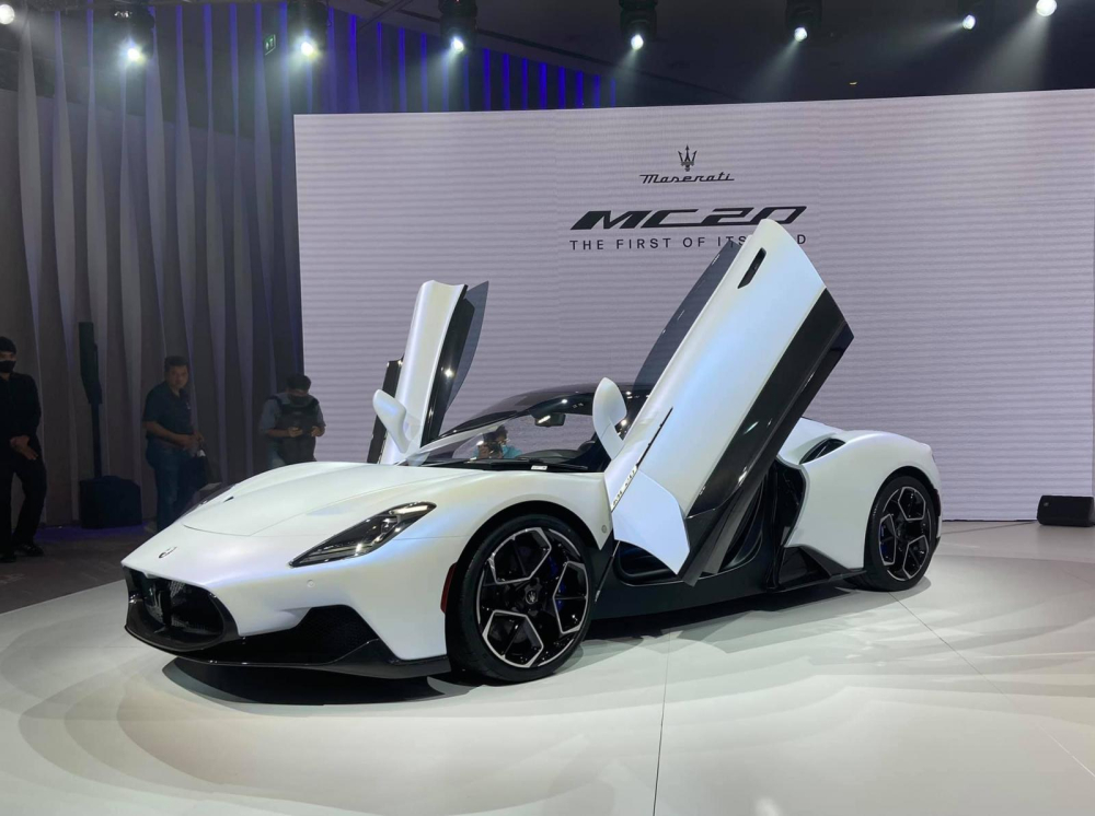Si&ecirc;u xe Maserati MC20 tung c&aacute;nh trong sự kiện ra mắt truyền th&ocirc;ng Th&aacute;i Lan v&agrave;o s&aacute;ng nay
