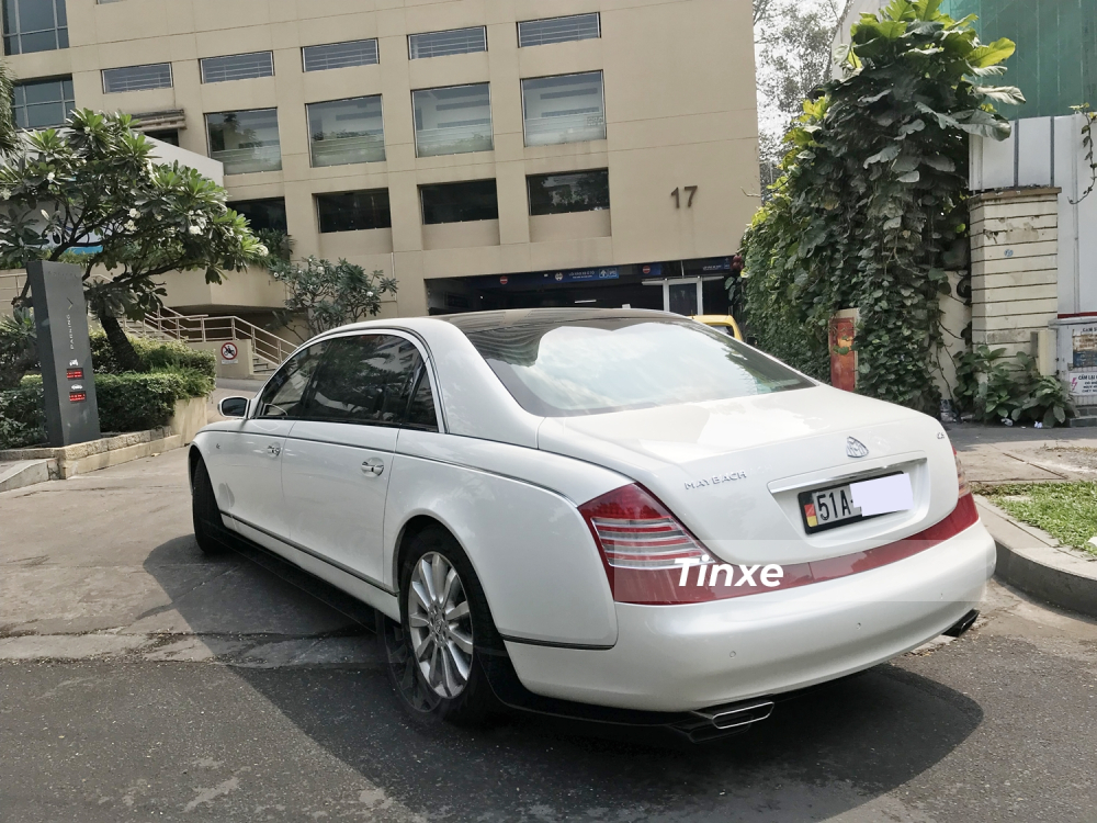 Maybach 62S có chiều dài 6,2 m Maybach 62S có chiều dài 6,2 m