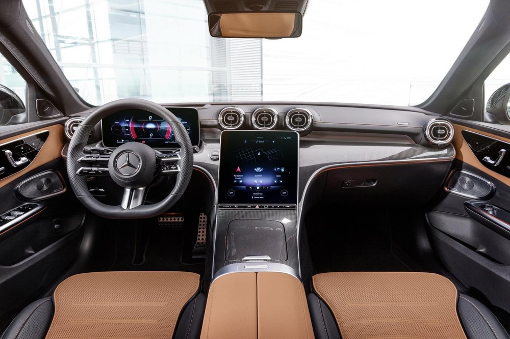 Nội thất bên trong Mercedes-Benz C-Class 2022 ở thị trường quốc tế