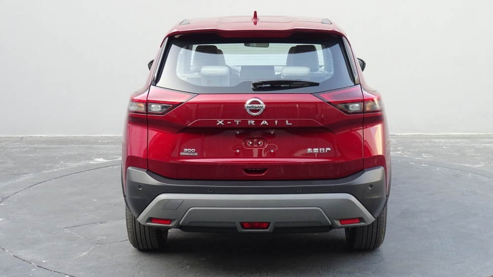 Nissan X-Trail 2021 nh&igrave;n từ ph&iacute;a sau