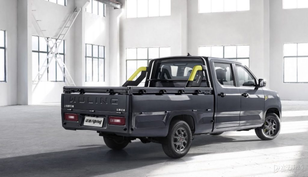 Ph&iacute;a sau của Wuling Zhengtu 2021