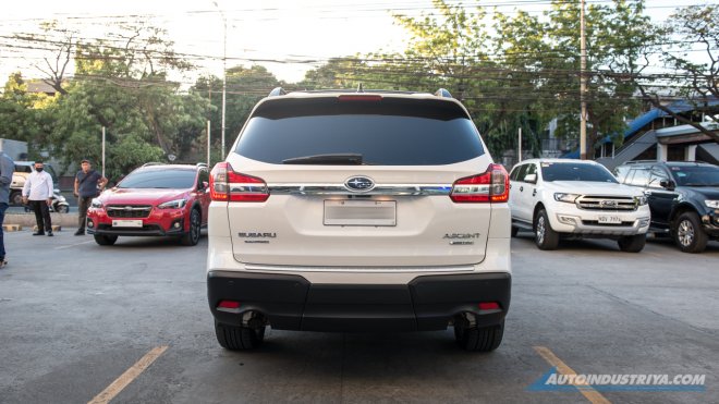 Subaru Evoltis 2021 được trang bị cửa cốp sau chỉnh điện
