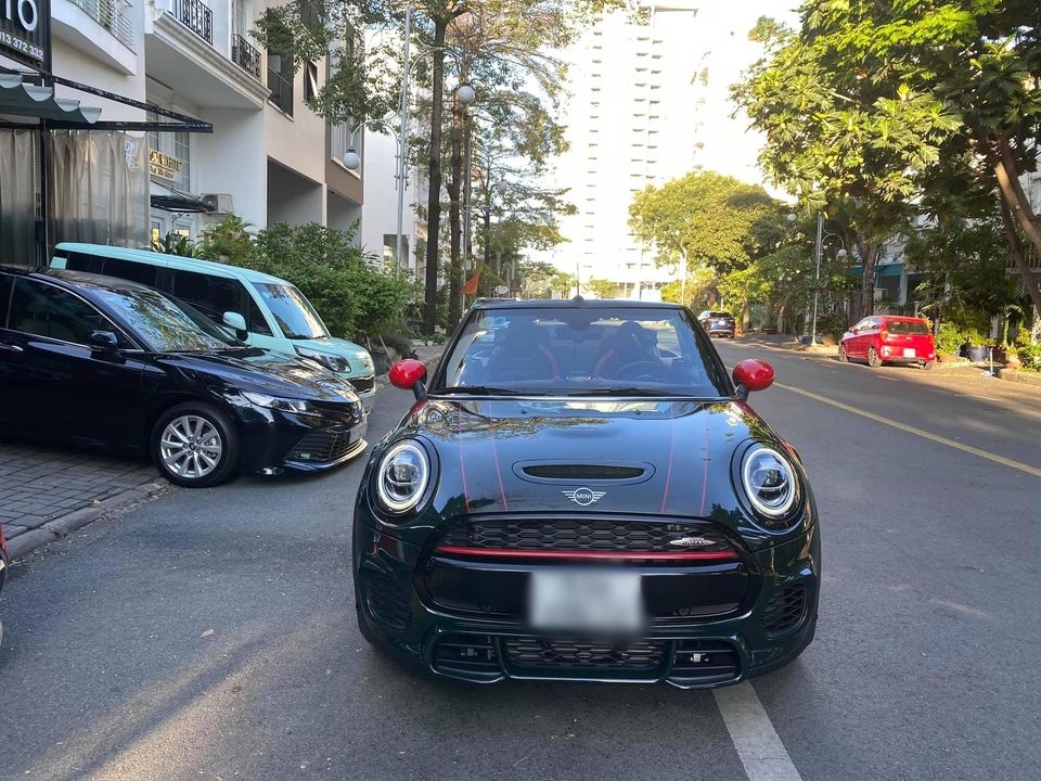 MINI John Cooper Works Convertible của Cường Đô-la