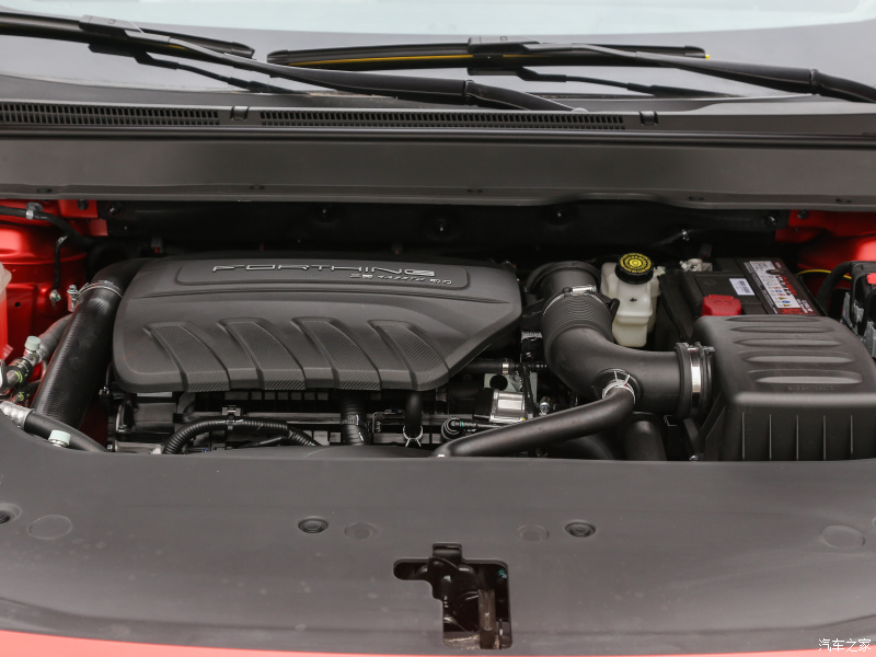 Dongfeng Fengxing T5 EVO chỉ có 1 loại động cơ Dongfeng Fengxing T5 EVO chỉ có 1 loại động cơ
