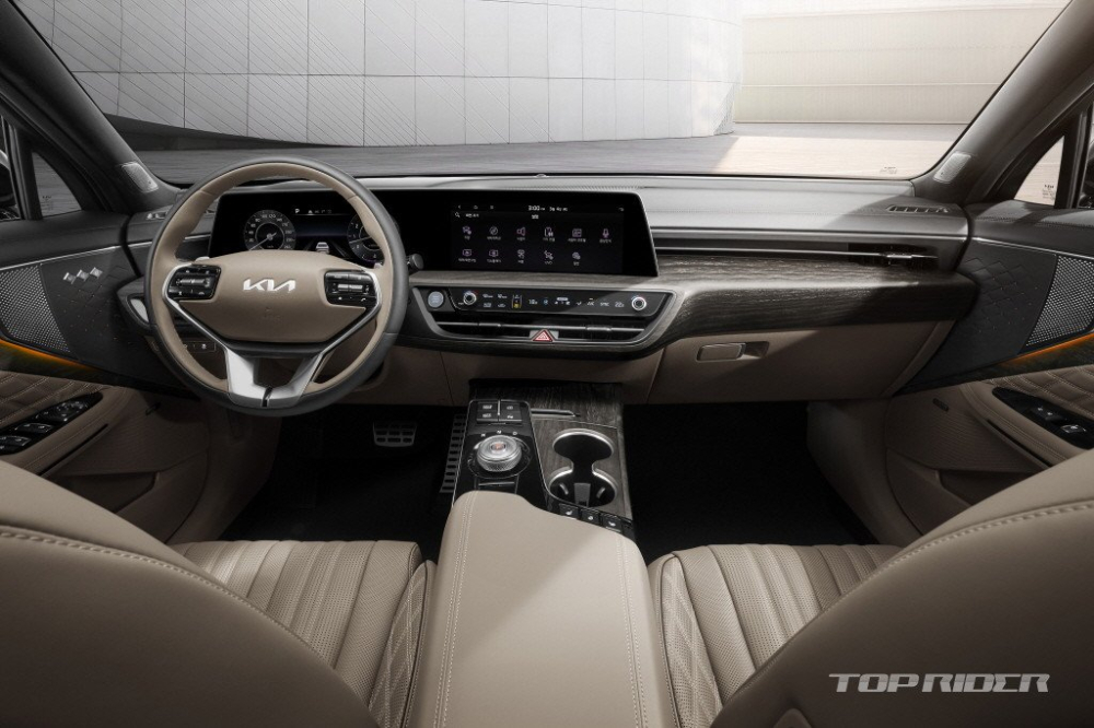 Nội thất bên trong Kia K8 2022