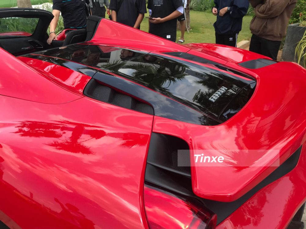488 Pista Spider ch&iacute;nh l&agrave; chiếc Ferrari mui trần mạnh nhất Việt Nam hiện nay