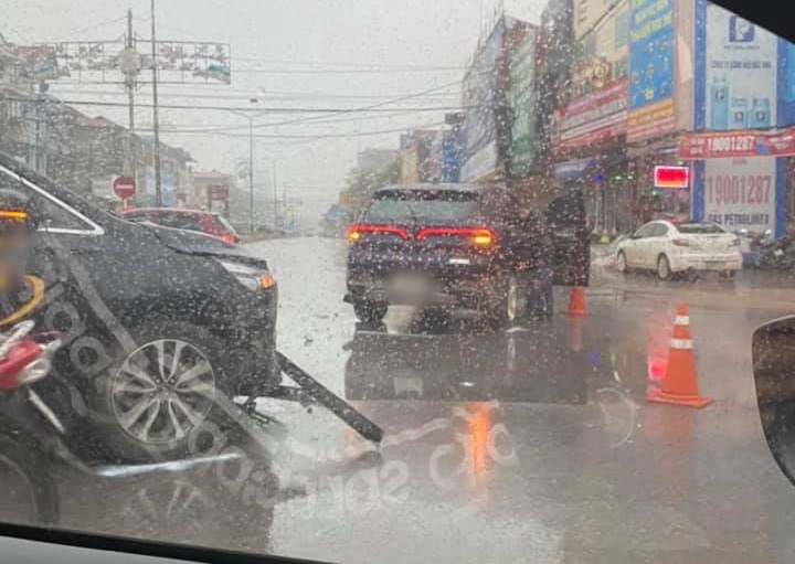 Vụ tai nạn xảy ra lúc trời mưa