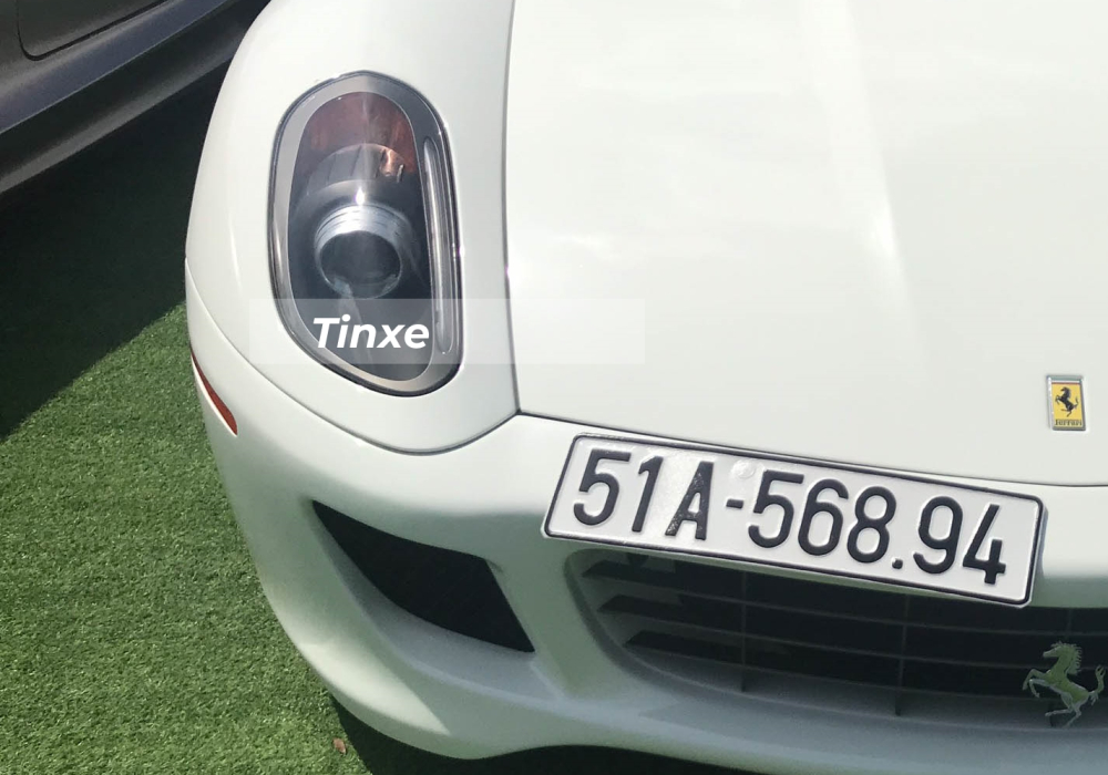 Thiết kế đèn pha của siêu xe Ferrari 599 GTB