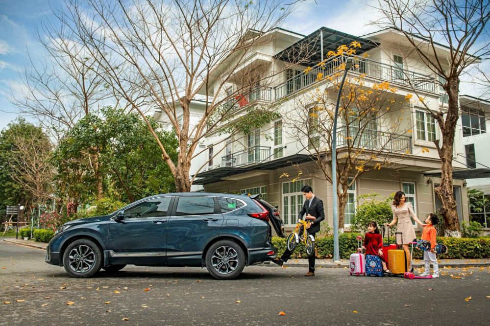 Chức năng “đá cốp” tiện lợi ở Honda CR-V 2020 là một trong những điểm anh Thịnh yêu thích.