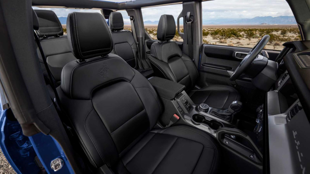 Ford Bronco 2021 mã VIN 001 là một chiếc xe mang giá trị sưu tập quý giá trong tương lai