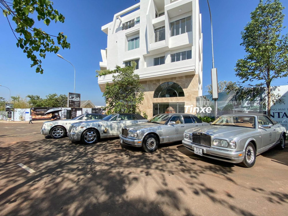 Cùng ngắm lại 4 chiếc xe Rolls-Royce đắt tiền của Đặng Lê Nguyên Vũ