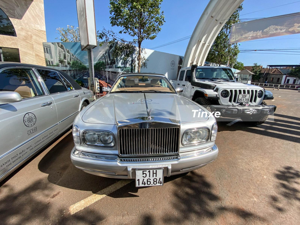 Rolls-Royce Corniche chính là đẳng cấp xe mui trần 20 năm về trước