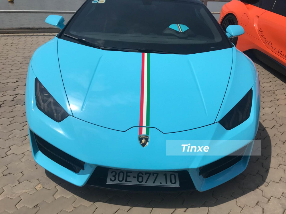 Cận cảnh m&agrave;u Baby Blue tr&ecirc;n si&ecirc;u xe Lamborghini Huracan LP580-2