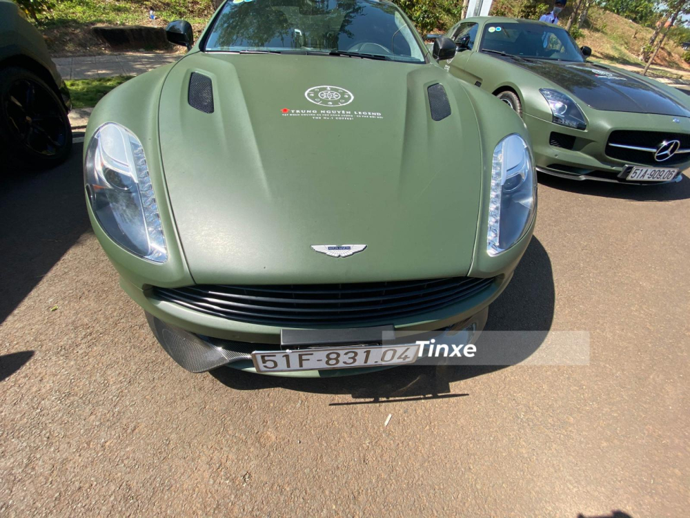 Thiết kế phần đầu xe của Aston Martin Vanquish thế hệ thứ 2 Thiết kế phần đầu xe của Aston Martin Vanquish thế hệ thứ 2