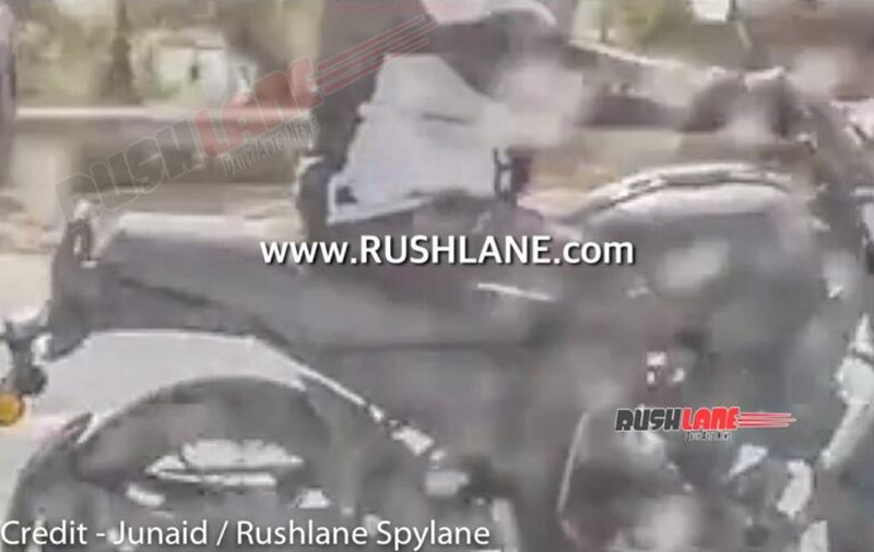 Thiết kế bình xăng quen thuộc trên Yamaha XSR 155