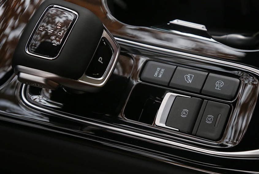 Cụm điều khiển trung tâm của Dongfeng Fengxing T5 EVO