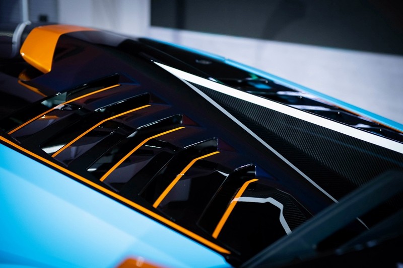 Lamborghini Huracan STO hướng đến khách hàng thích lái một siêu xe đua ngay trên đường phố