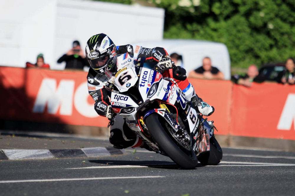 Isle Of Man TT sẽ trở lại v&agrave;o năm 2022
