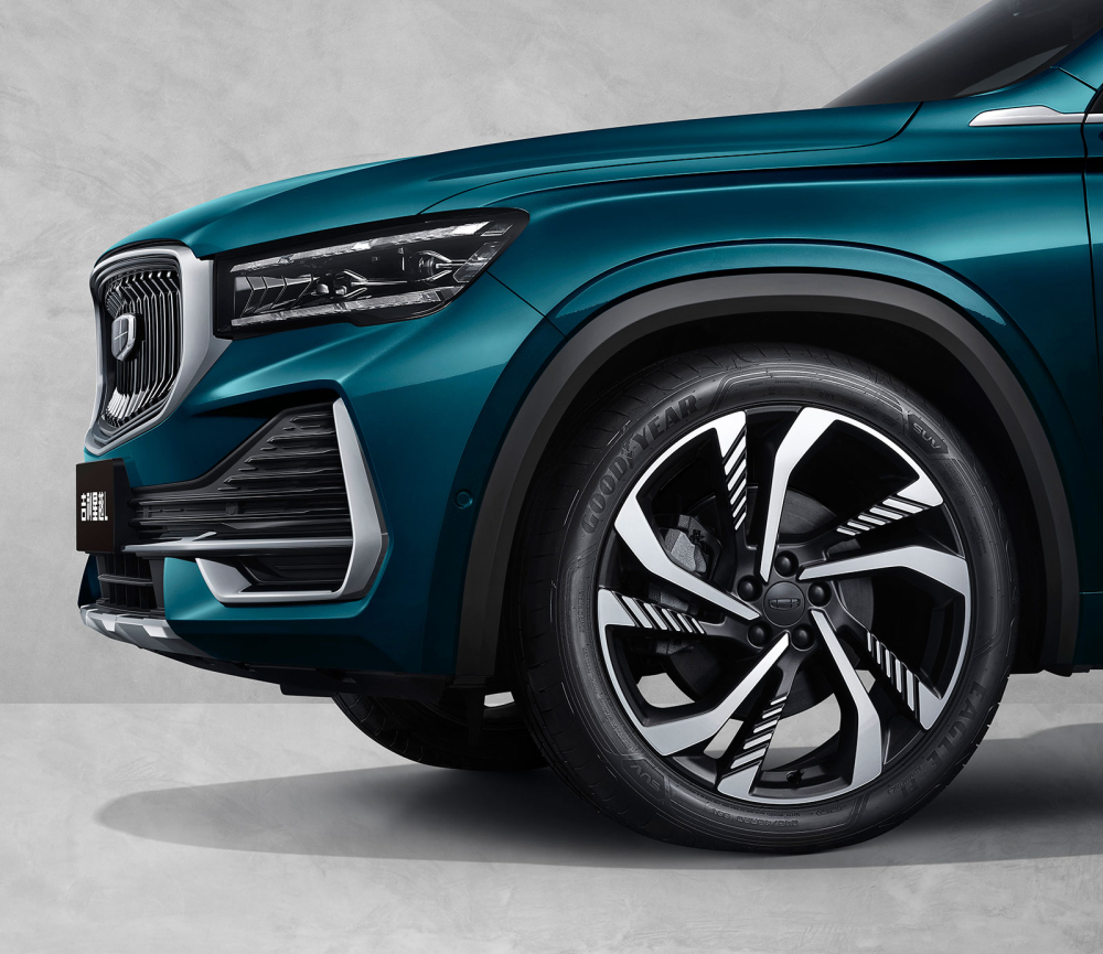 Geely Xingyue L màu xanh ngọc 