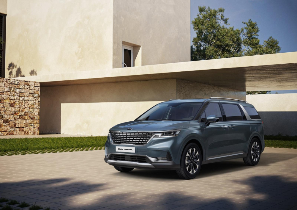 Kia Carnival 2021 sở hữu thiết kế mới hầm hố không kém xe SUV.