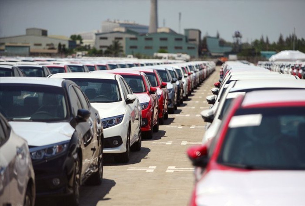 Lượng &ocirc; t&ocirc; nhập khẩu về Việt Nam trong th&aacute;ng 3/2021 đạt mức kỷ lục cao chưa từng thấy.