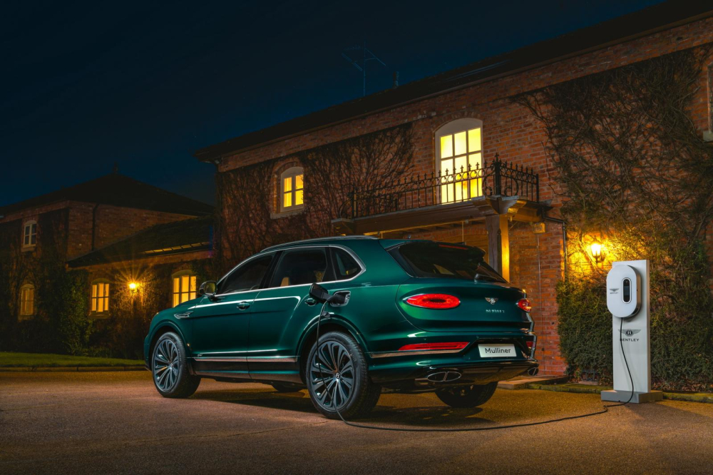Chiếc Bentley Bentayga Hybrid n&agrave;y chưa được c&ocirc;ng bố gi&aacute;