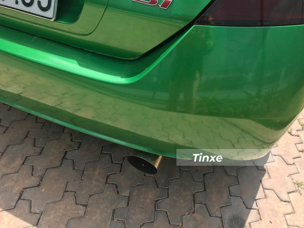 Xe đã được độ lại ống xả thể thao Xe đã được độ lại ống xả thể thao